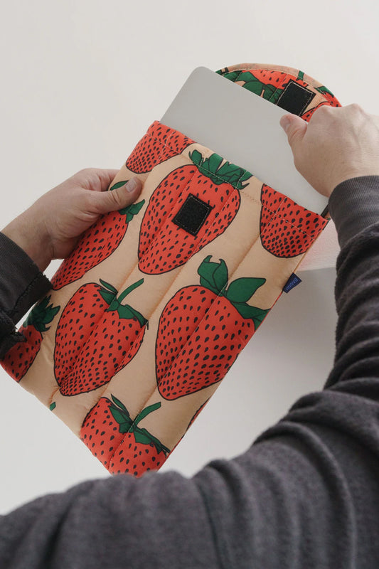 Puffy Laptop Sleeve 13"/14" Stawberry
