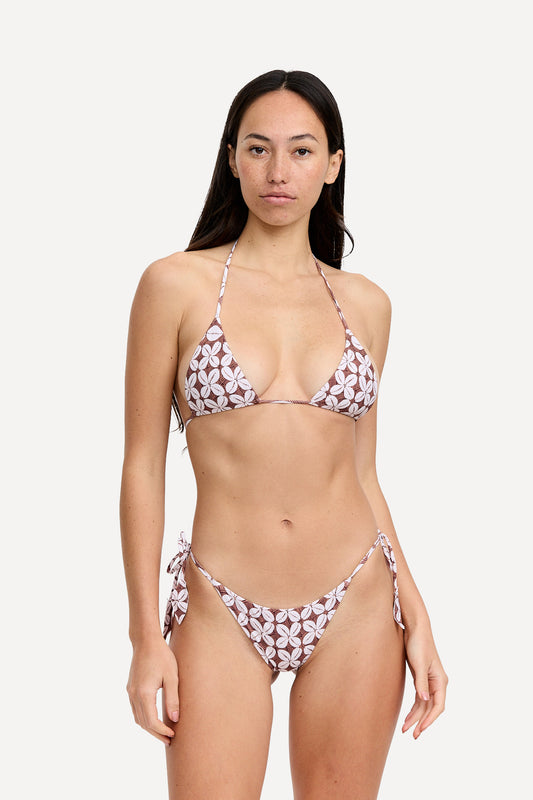 Tunnels Bottom - Cowrie Basket