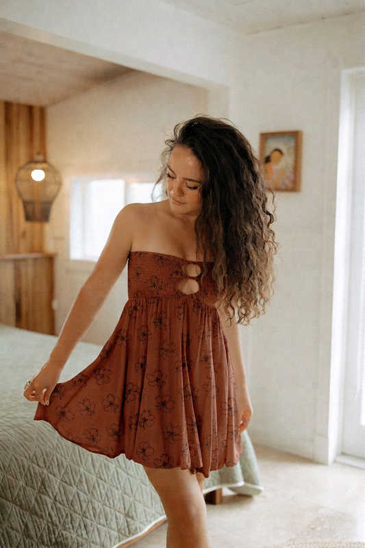 Chocolate Bloom Mau'umae Mini Dress styled as an easy warm-weather look, perfect for a summer outing.