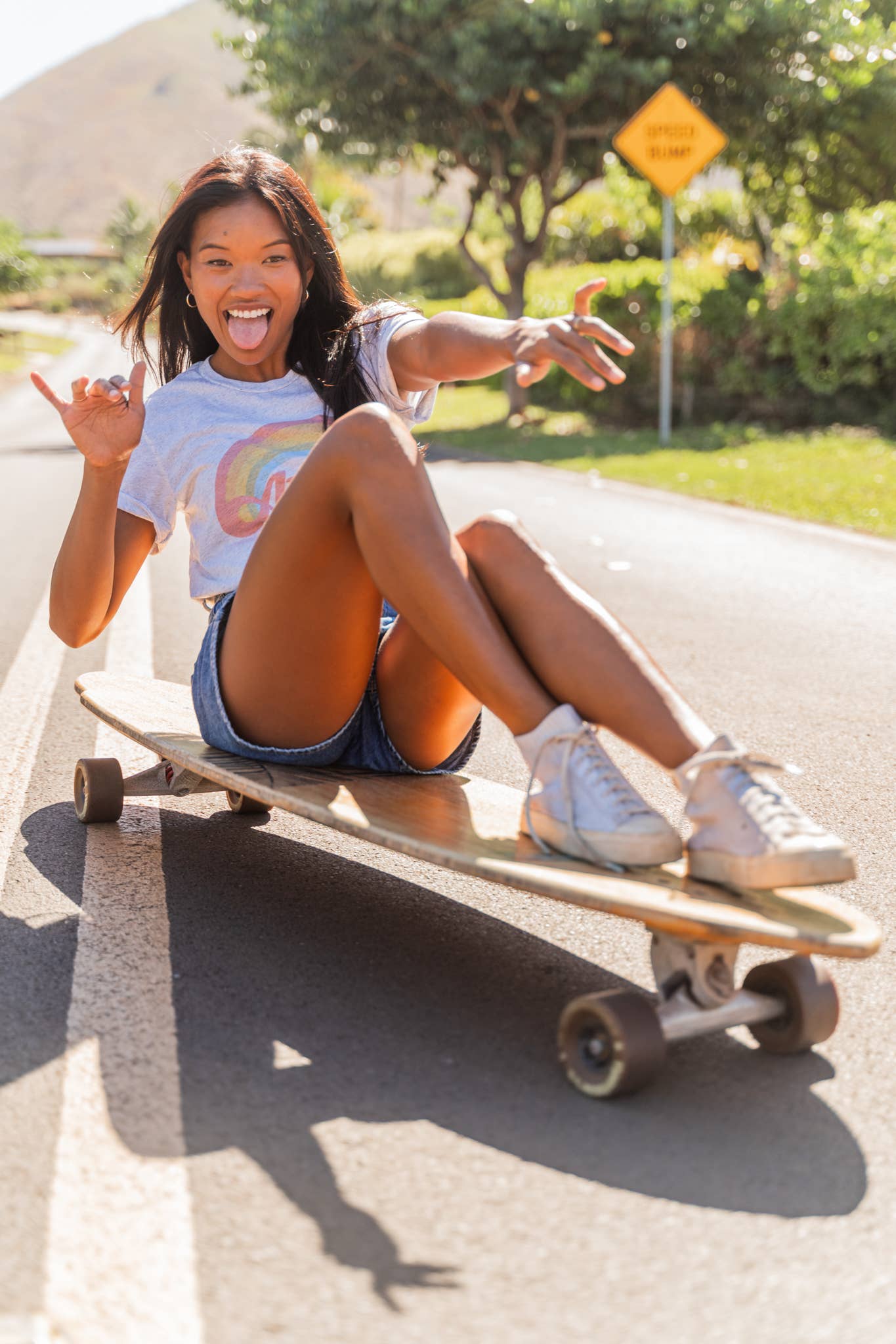 Aloha Retro Rainbow Tee