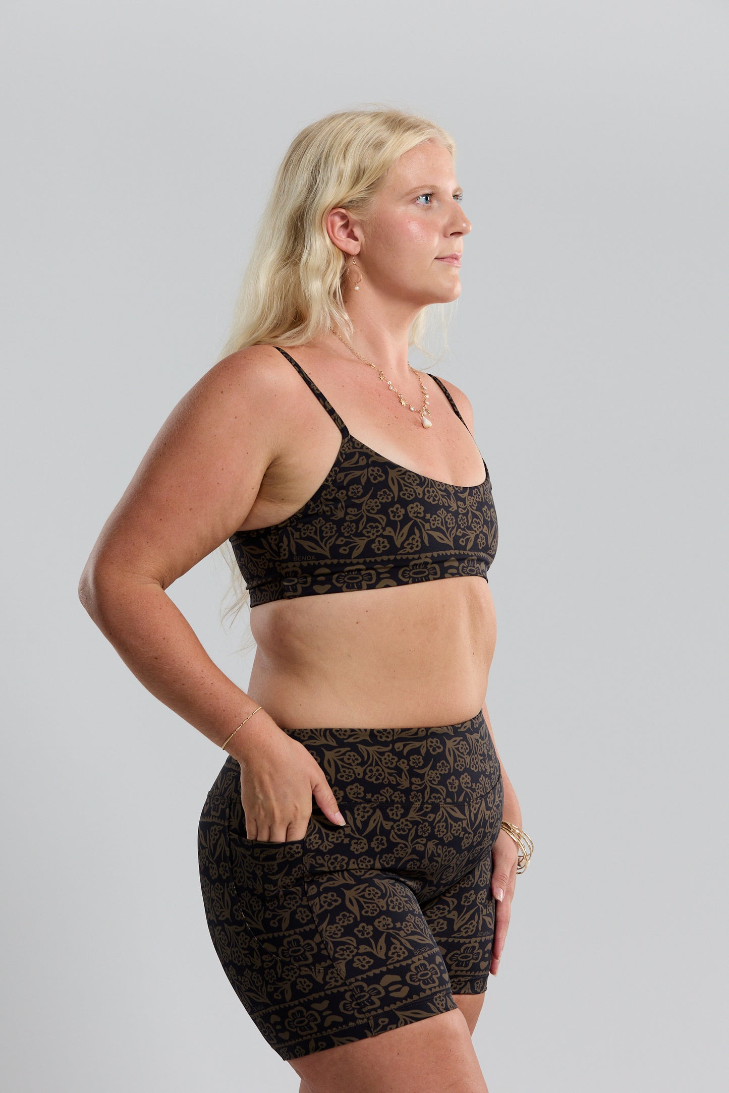 The Sports Bra - Brown Batik