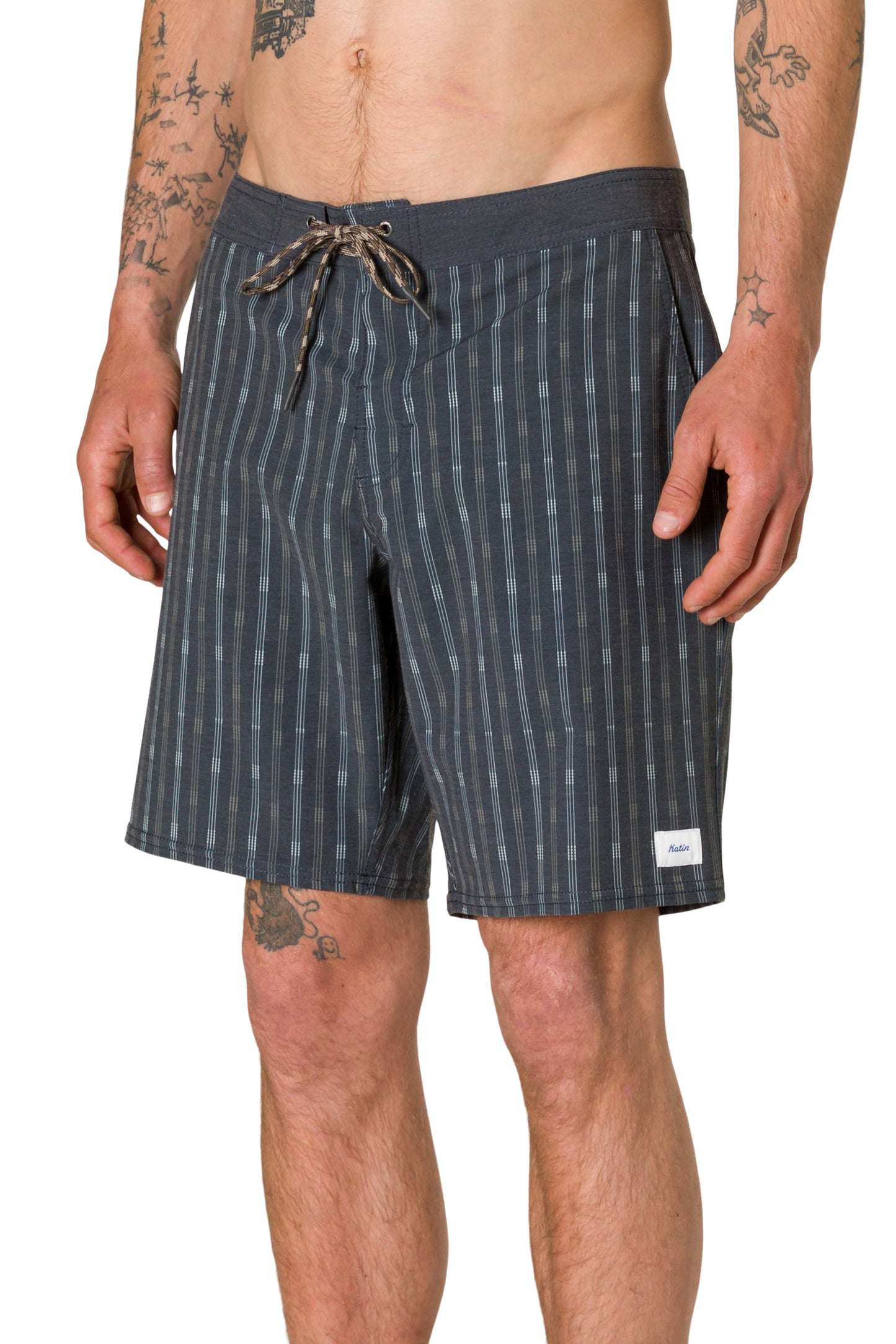 Crossroads Hybrid Trunk - Black Wash