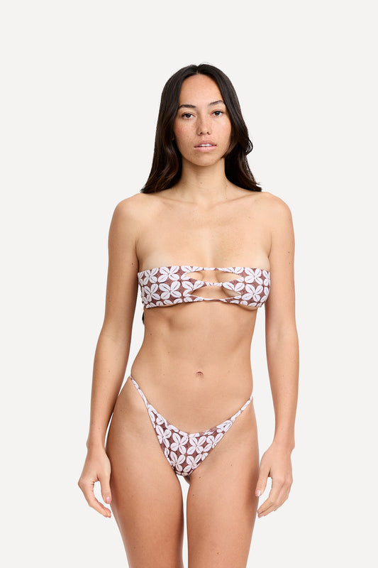 Bella Bottom - Cowrie Basket