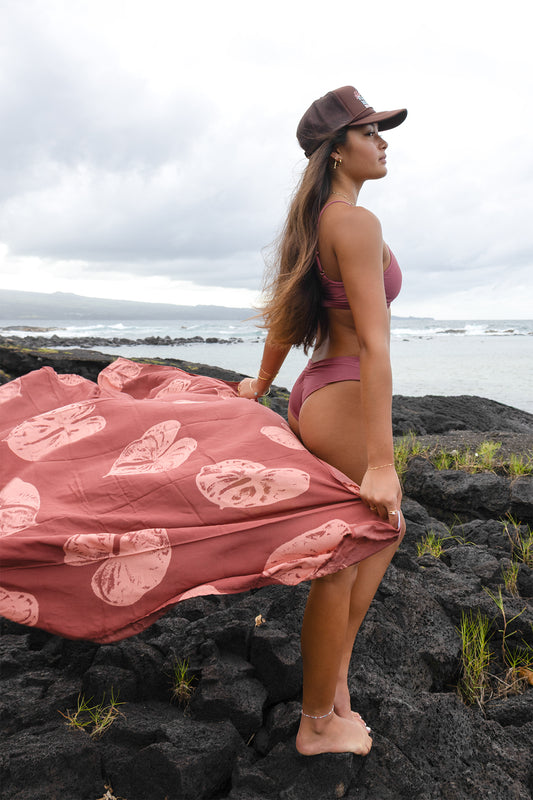 Coconut Ave Pareu - Na Puʻuwai