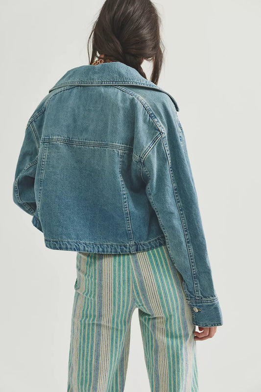 Side To Side Cropped Denim Jacket - River Wash
