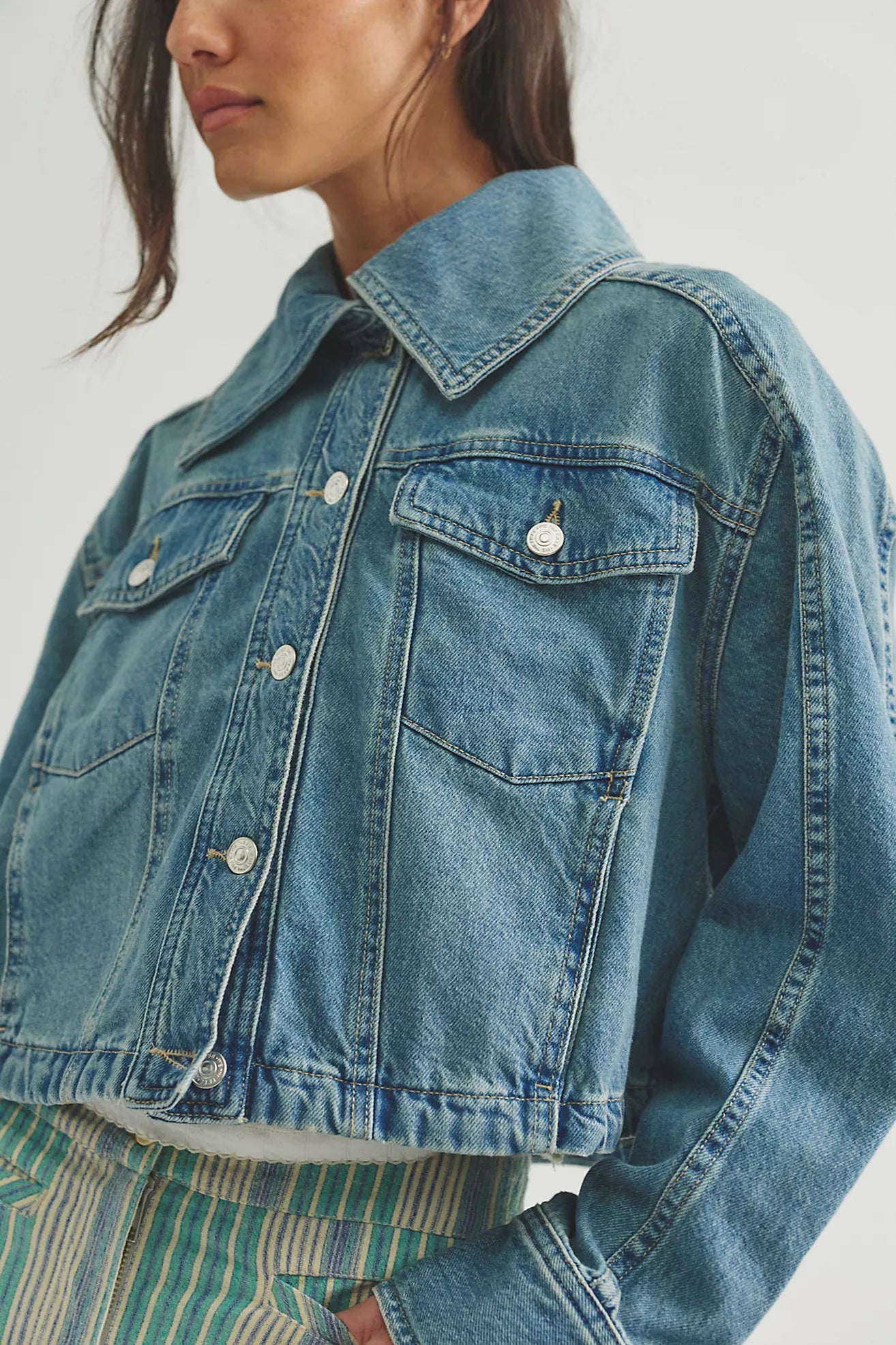 Side To Side Cropped Denim Jacket - River Wash