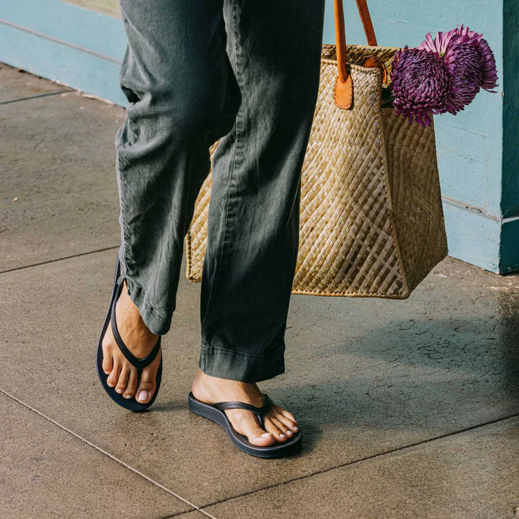 Lalahi Women’s Leather Beach Sandals