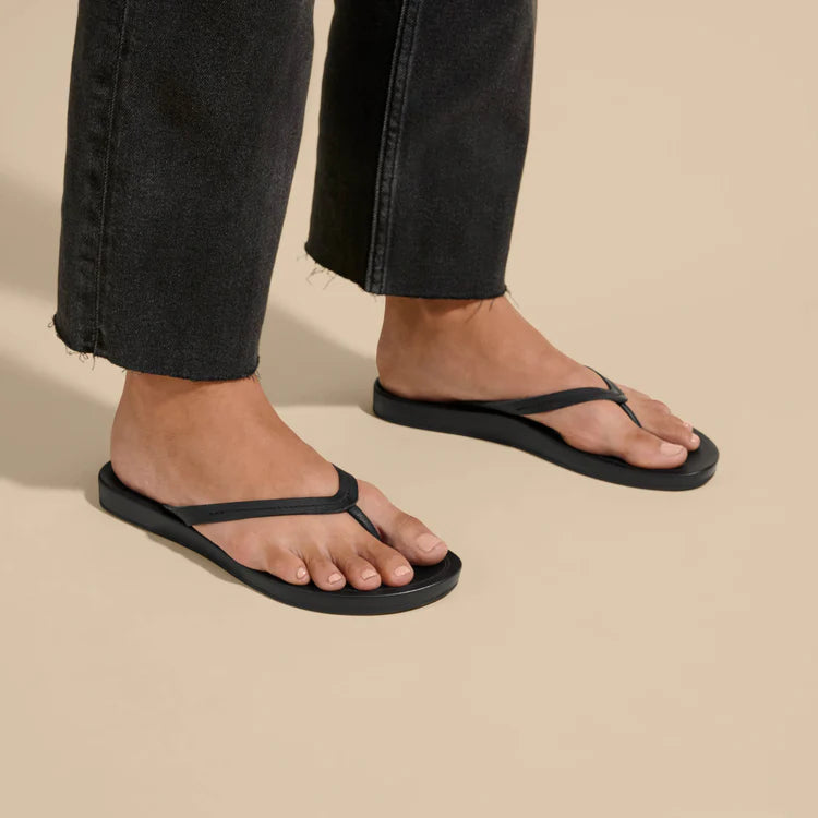 Lalahi Women’s Leather Beach Sandals