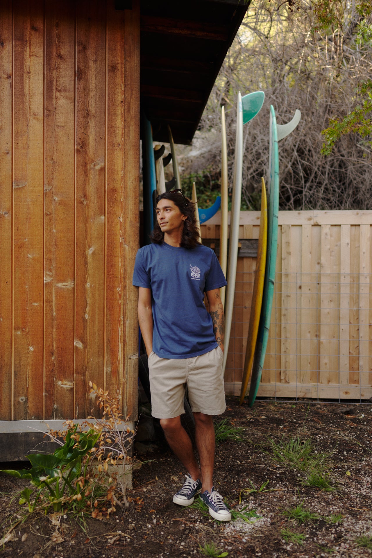 Vibrations Tee - Midnight Tide