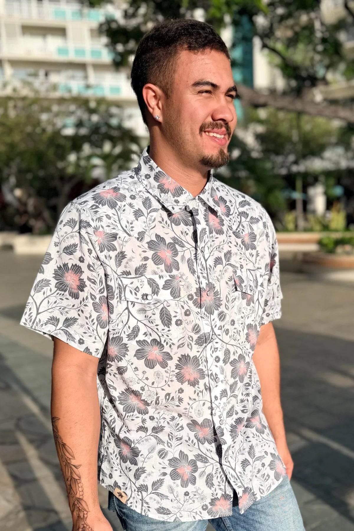 Folk Hibiscus Short Sleeve Shirt