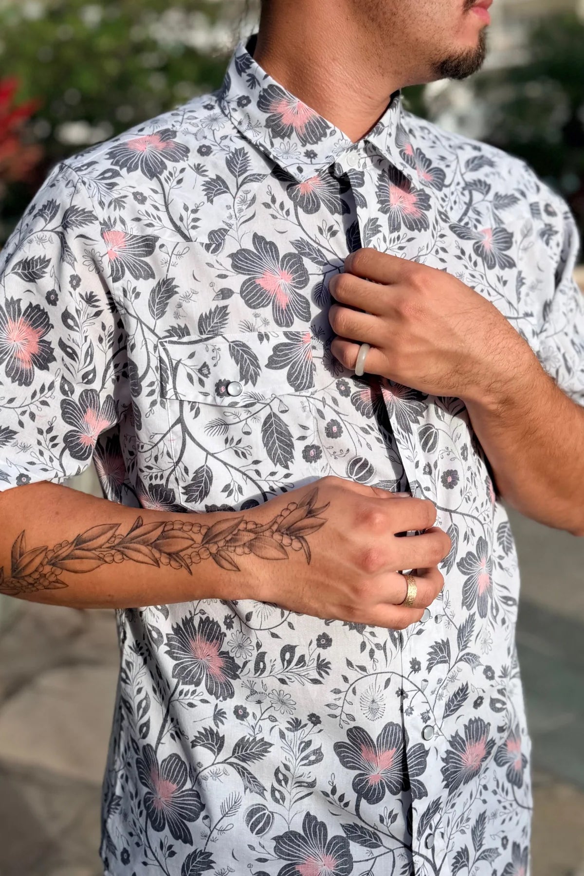 Folk Hibiscus Short Sleeve Shirt