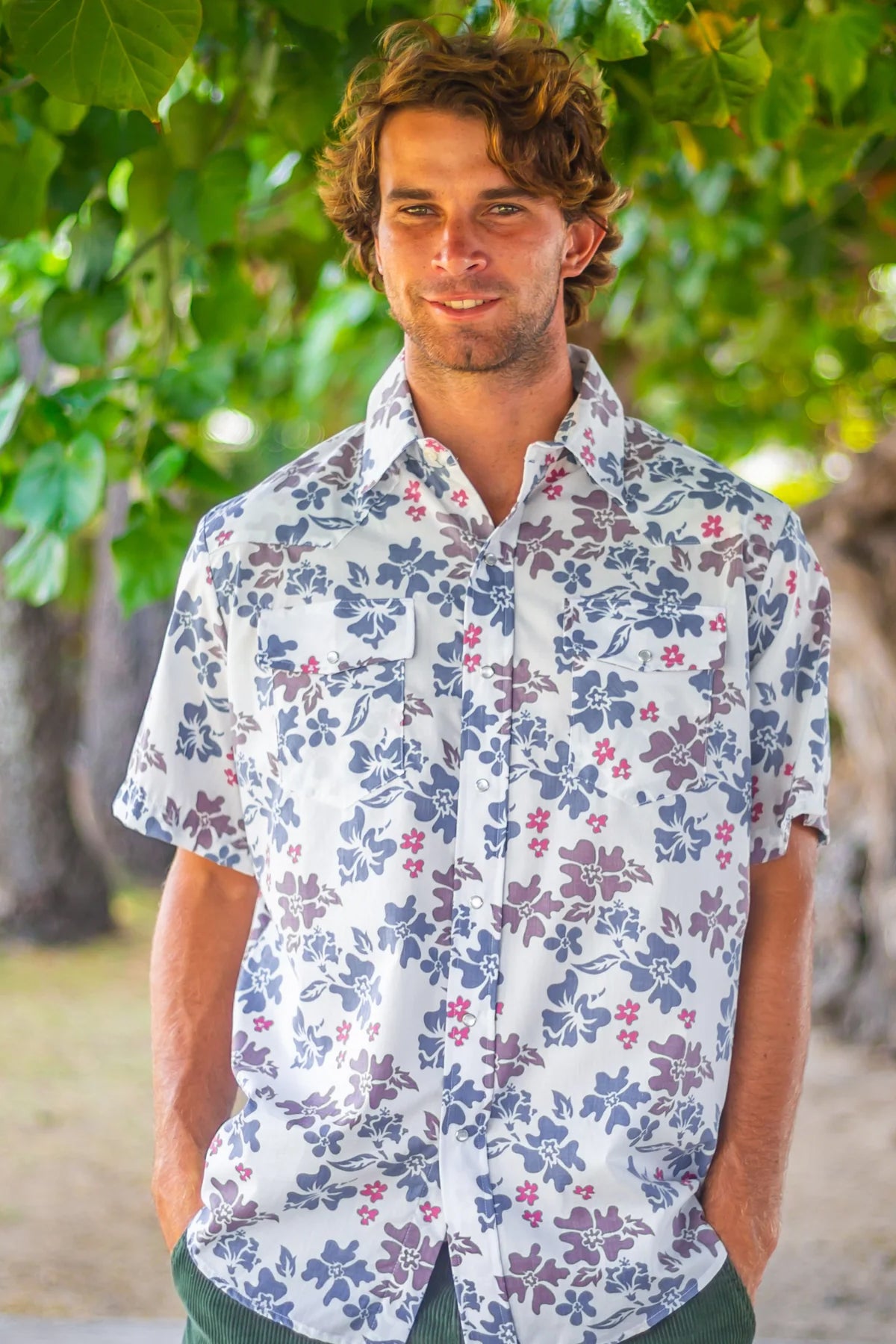 Tahitian Pareu Short Sleeve Shirt - White